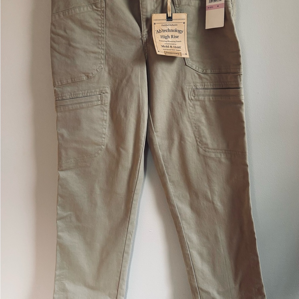 Woman’s New Democracy Cargo Pants - Picture 7 of 8